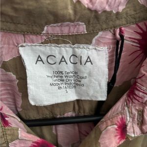 Acacia Mombasa in Islet